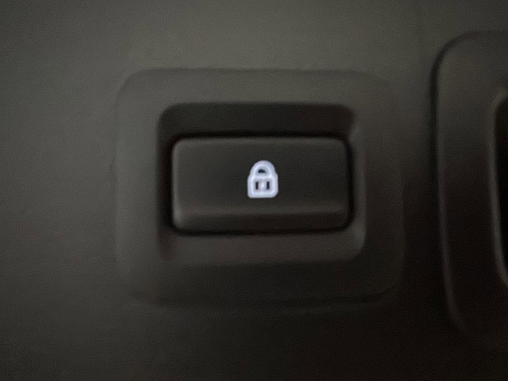 Used 2023 MAZDA CX-30 AWD 2.5 S w/ Preferred Package image 18