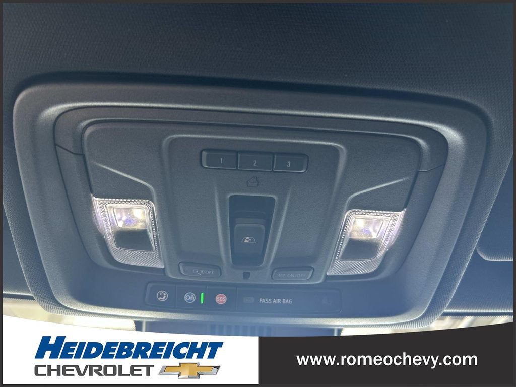 Used 2024 Chevrolet Silverado 1500 ZR2 w/ Technology Package AWD/4WD image 27