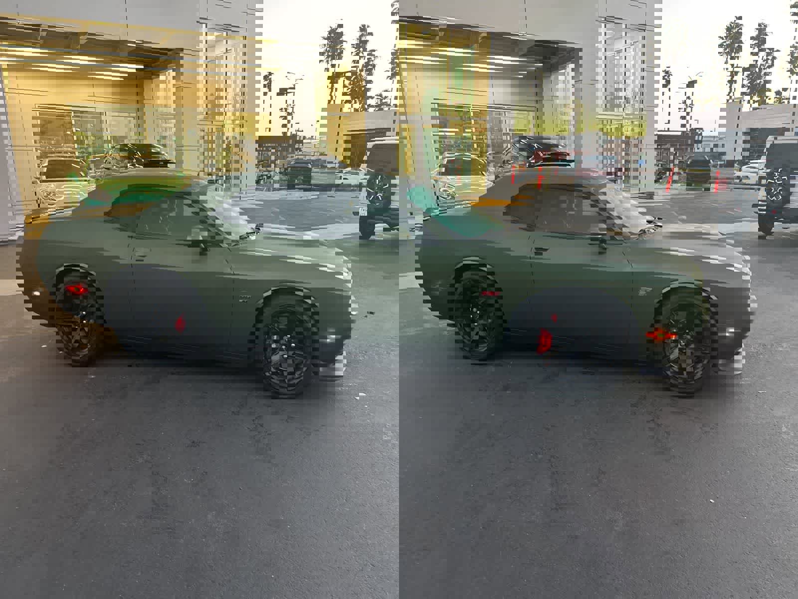 Used 2018 Dodge Challenger SRT w/ Technology Group image 11