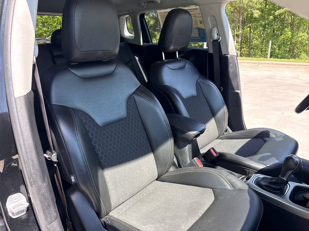 Used 2021 Jeep Compass Latitude w/ Convenience Group image 33