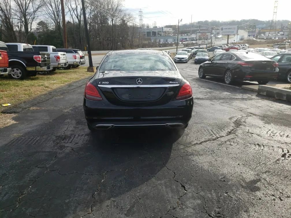Used 2019 Mercedes-Benz C 300 4MATIC Sedan image 5
