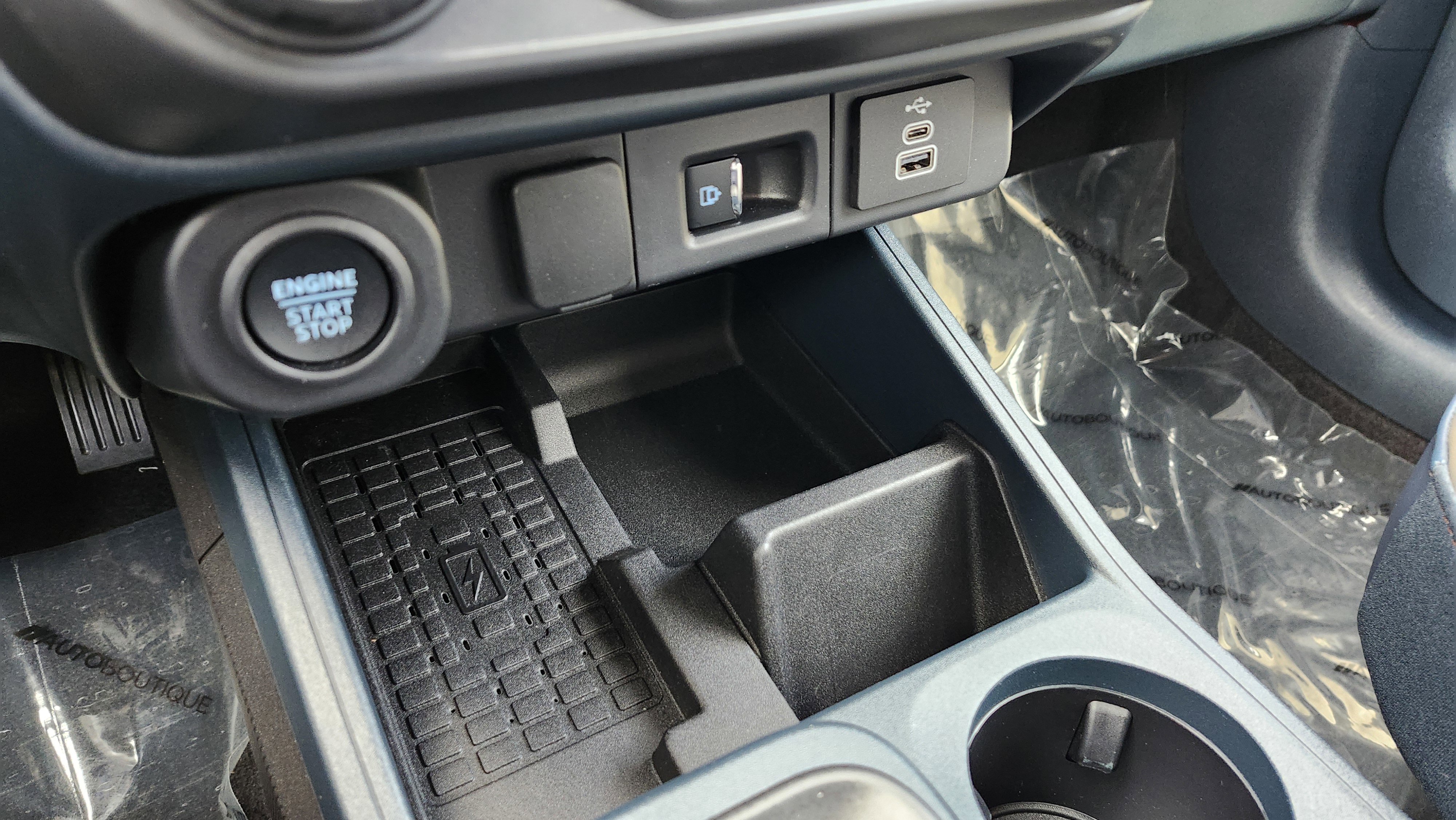 Used 2025 Ford Maverick Lariat w/ 4K Tow Package image 9