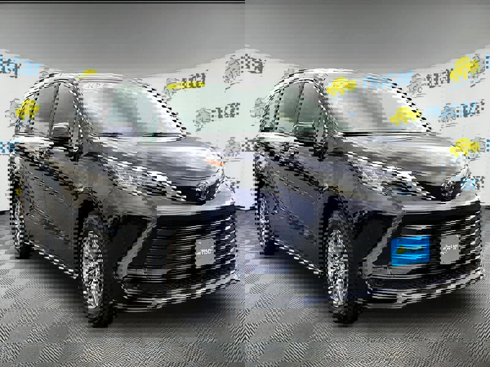 Used 2025 Toyota Sienna LE