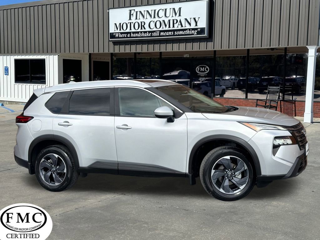 Used 2024 Nissan Rogue SV w/ SV Premium Package