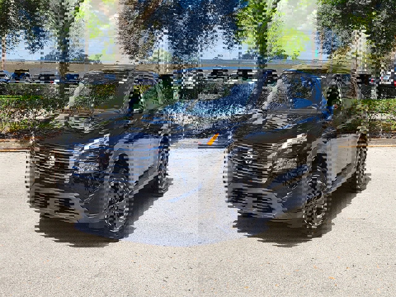 Used 2025 Nissan Rogue SV