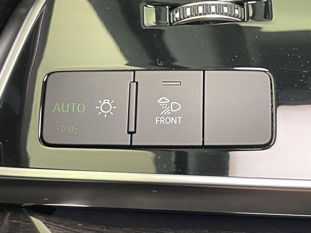 Certified 2025 Audi Q7 2.0T Premium Plus w/ Premium Plus Package AWD/4WD image 38