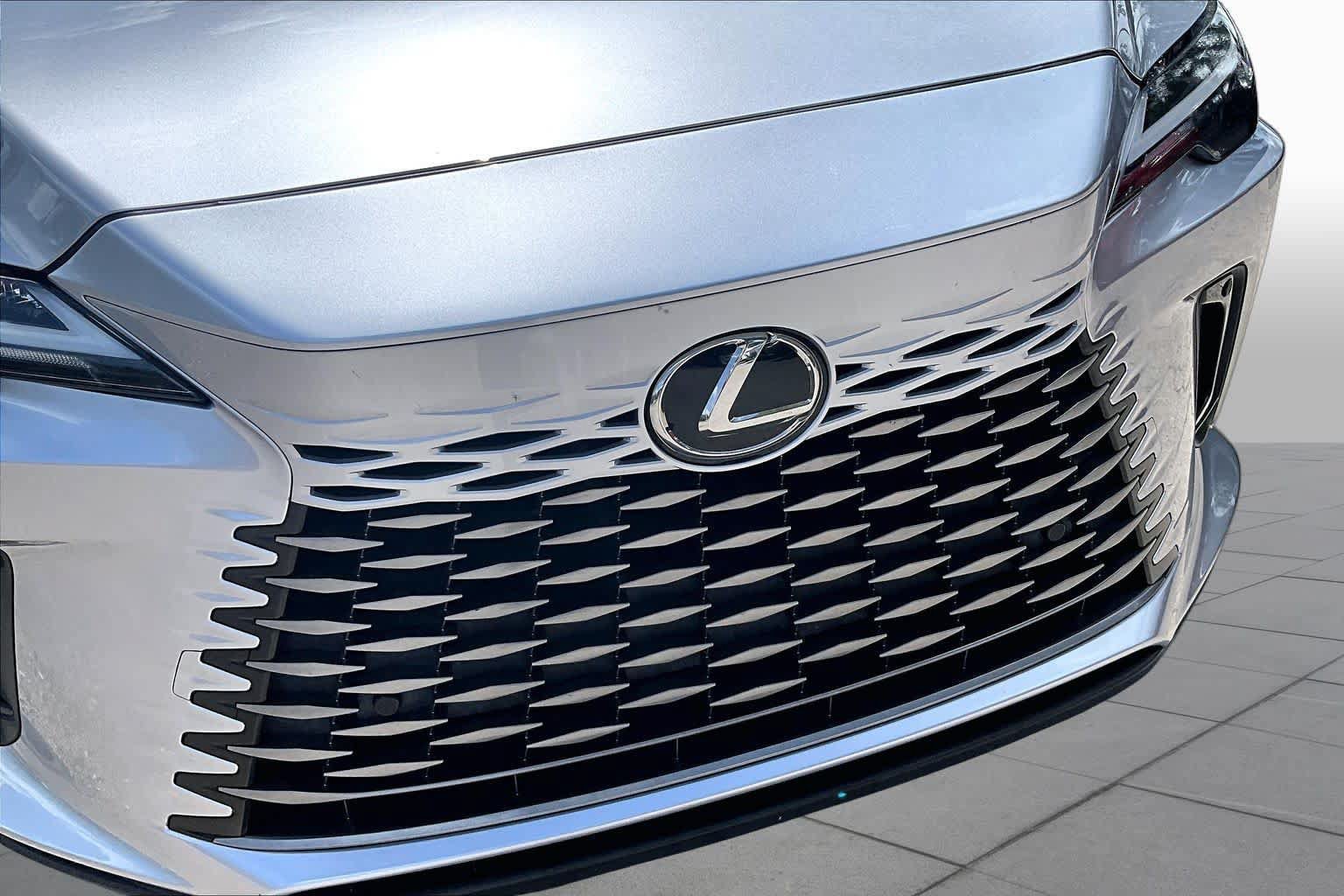 Used 2023 Lexus RX 350 Premium w/ Cold Area Package FWD image 30