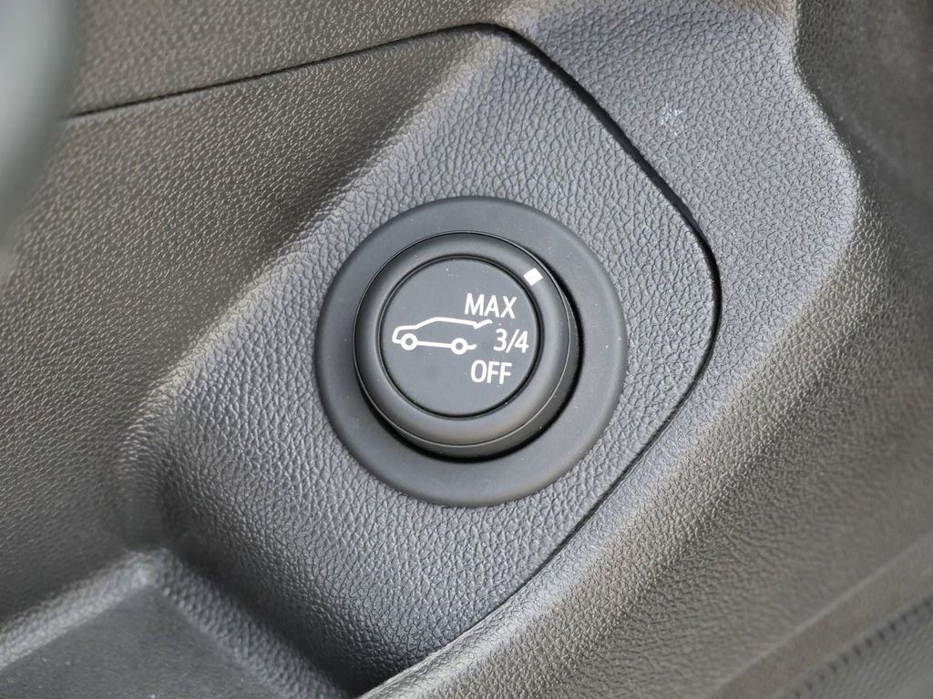 Used 2024 GMC Terrain SLT AWD/4WD image 36