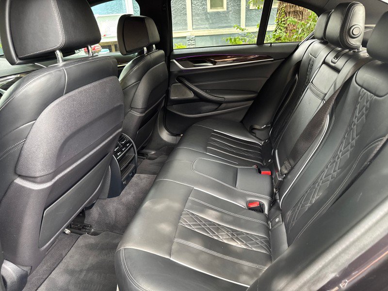 Used 2018 BMW 540i xDrive AWD/4WD image 36