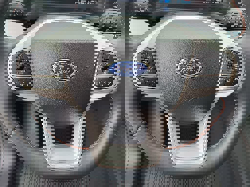 Used 2025 Ford Explorer Active image 19