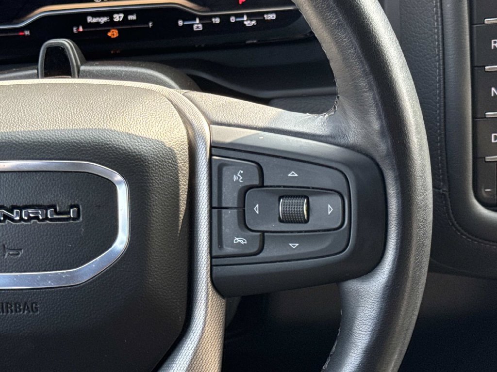 Used 2024 GMC Yukon XL Denali w/ Advanced Technology Package RWD image 12