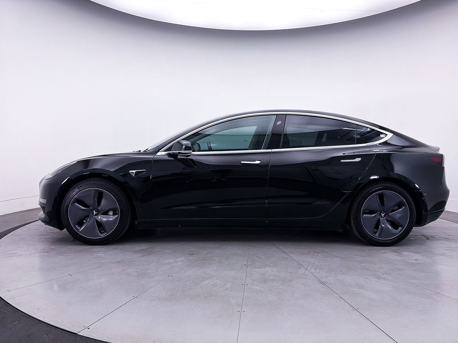 Used 2020 Tesla Model 3 Standard Range Plus RWD image 33
