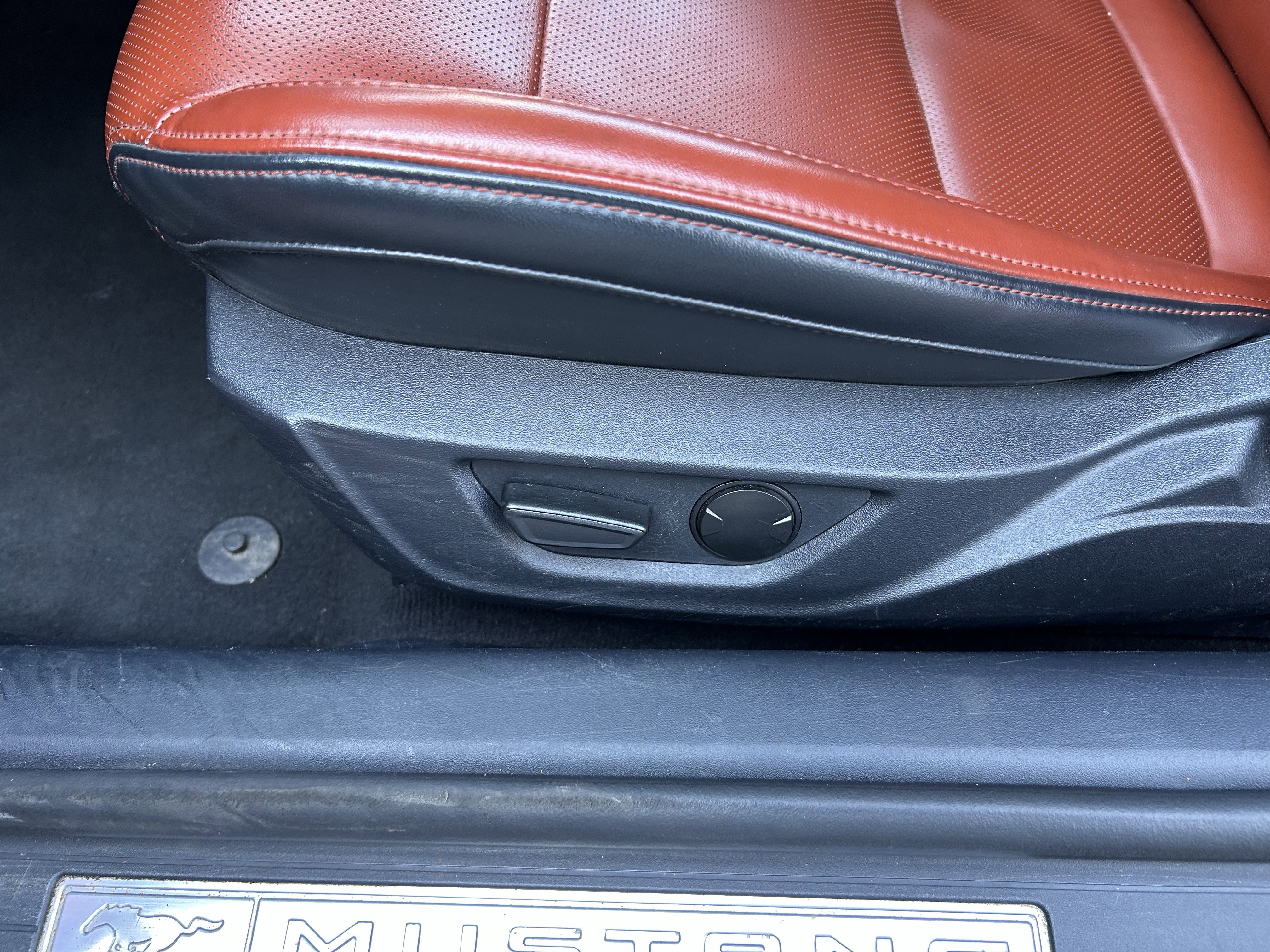 Used 2024 Ford Mustang Premium image 26