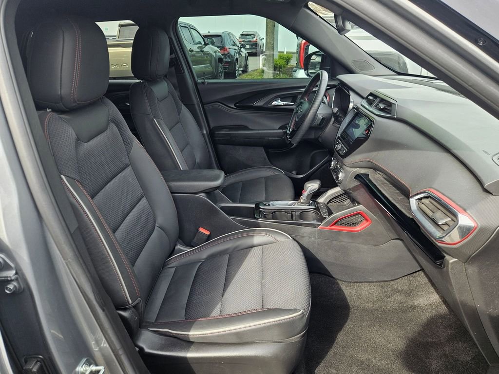 Used 2023 Chevrolet TrailBlazer RS w/ Convenience Package AWD/4WD image 16