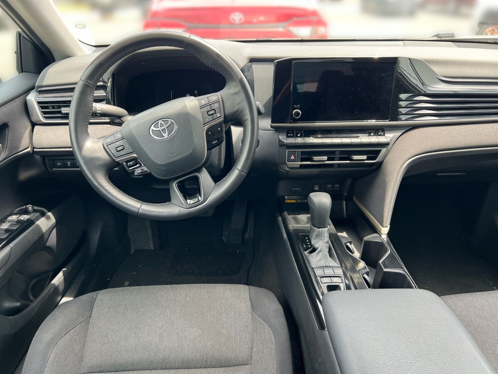 Used 2025 Toyota Camry LE AWD/4WD image 20