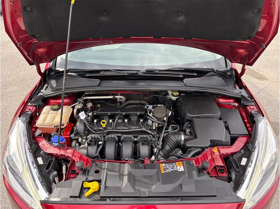 Used 2015 Ford Focus Titanium FWD image 41