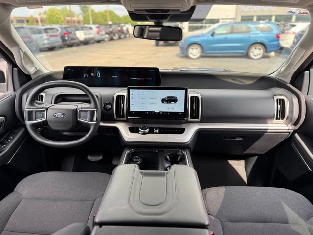 Certified 2025 Ford Expedition Active AWD/4WD video 2