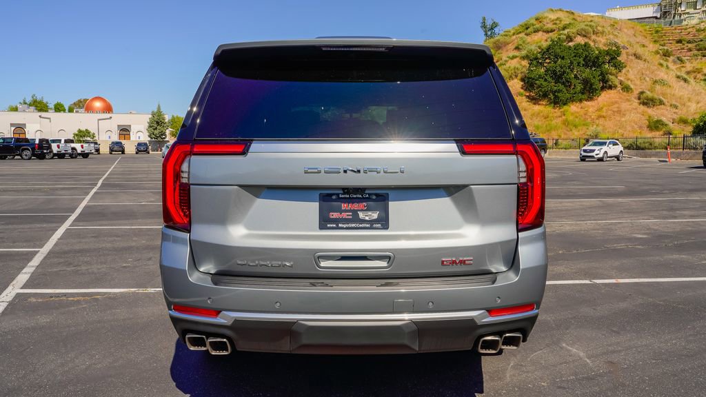 New 2026 GMC Yukon Denali w/ Sun & Power Step Package image 8