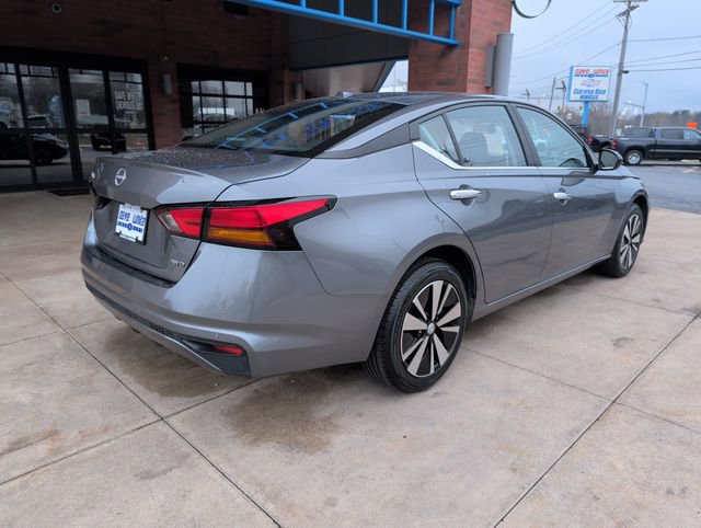 Used 2025 Nissan Altima 2.5 SV AWD/4WD image 8