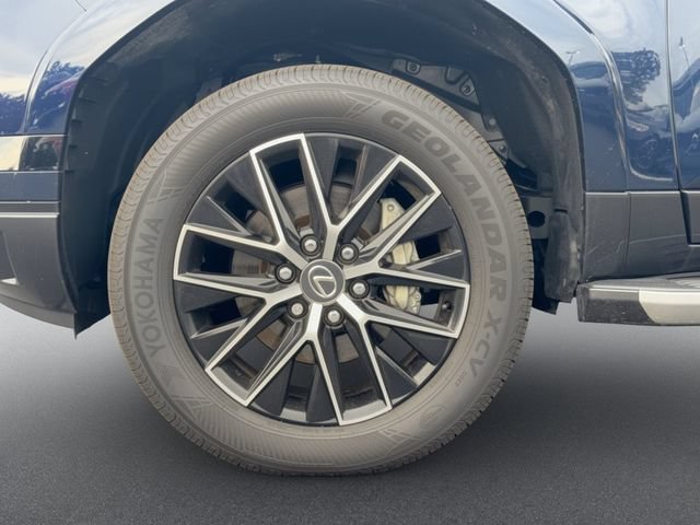 Used 2025 Lexus GX 550 w/ Accessory Package (2T) AWD/4WD image 11