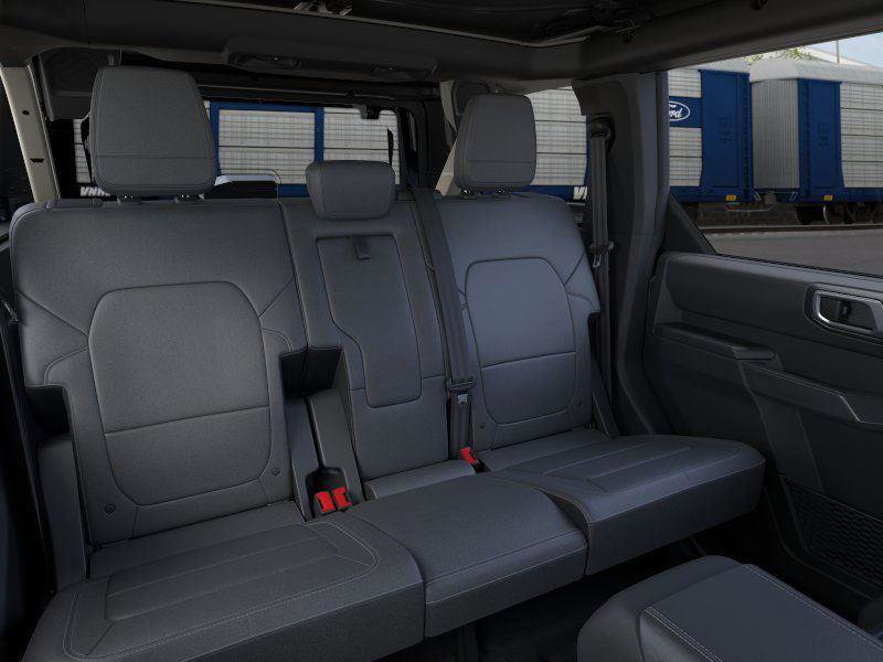 New 2025 Ford Bronco Badlands image 11