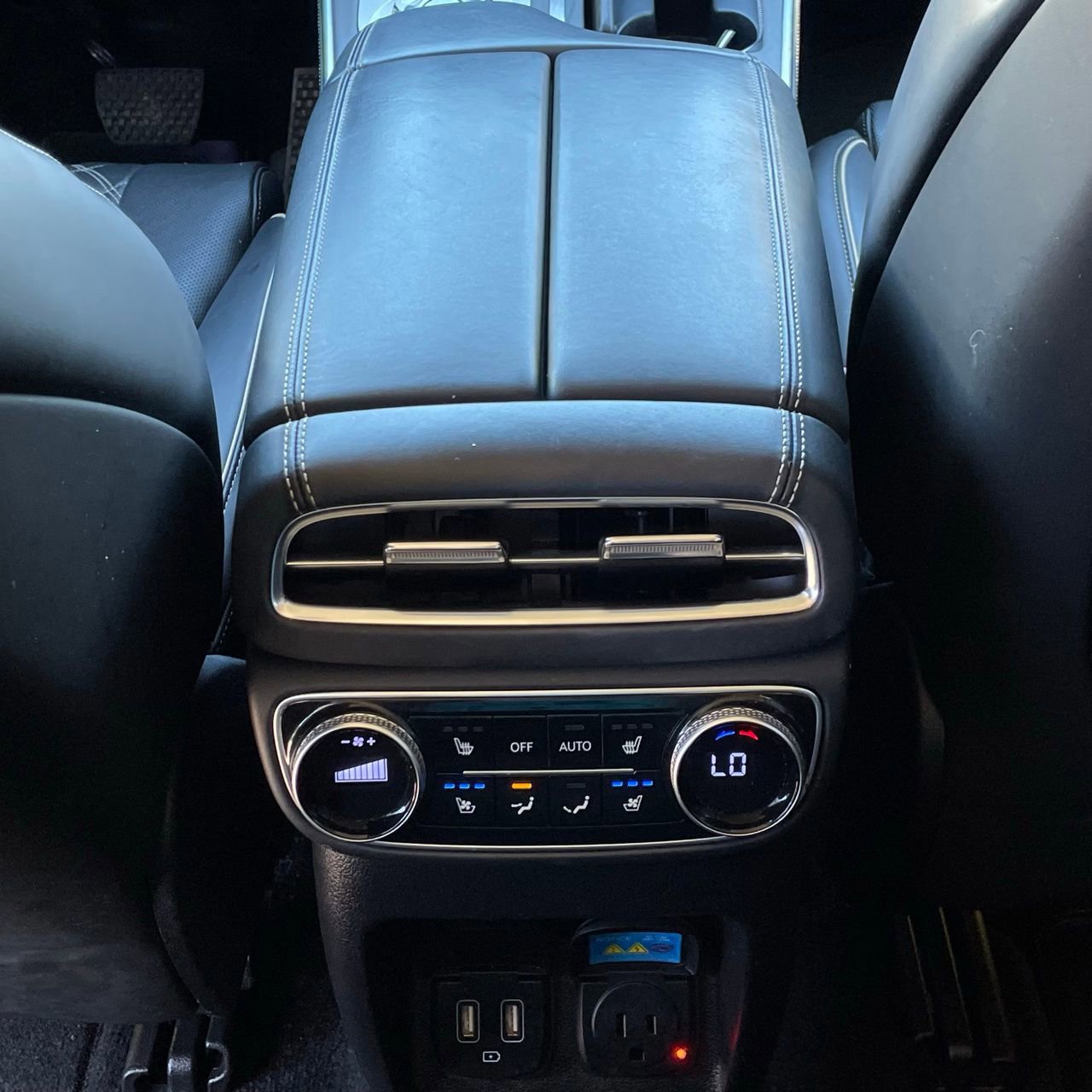 Used 2023 Genesis GV80 3.5T image 24