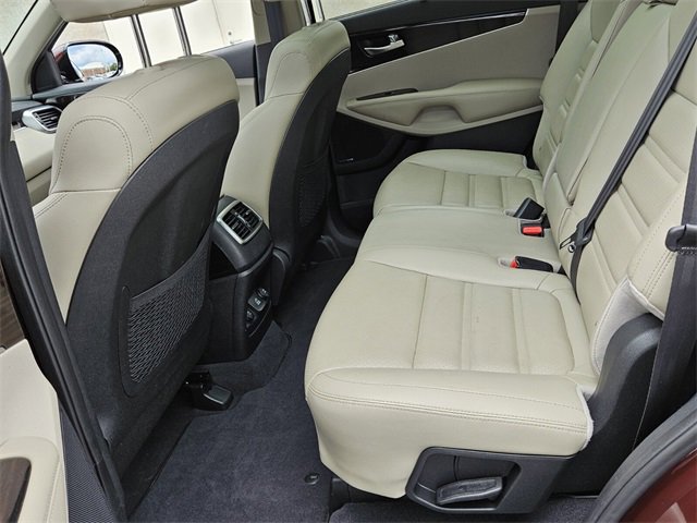 Used 2019 Kia Sorento EX w/ EX Touring Package image 7