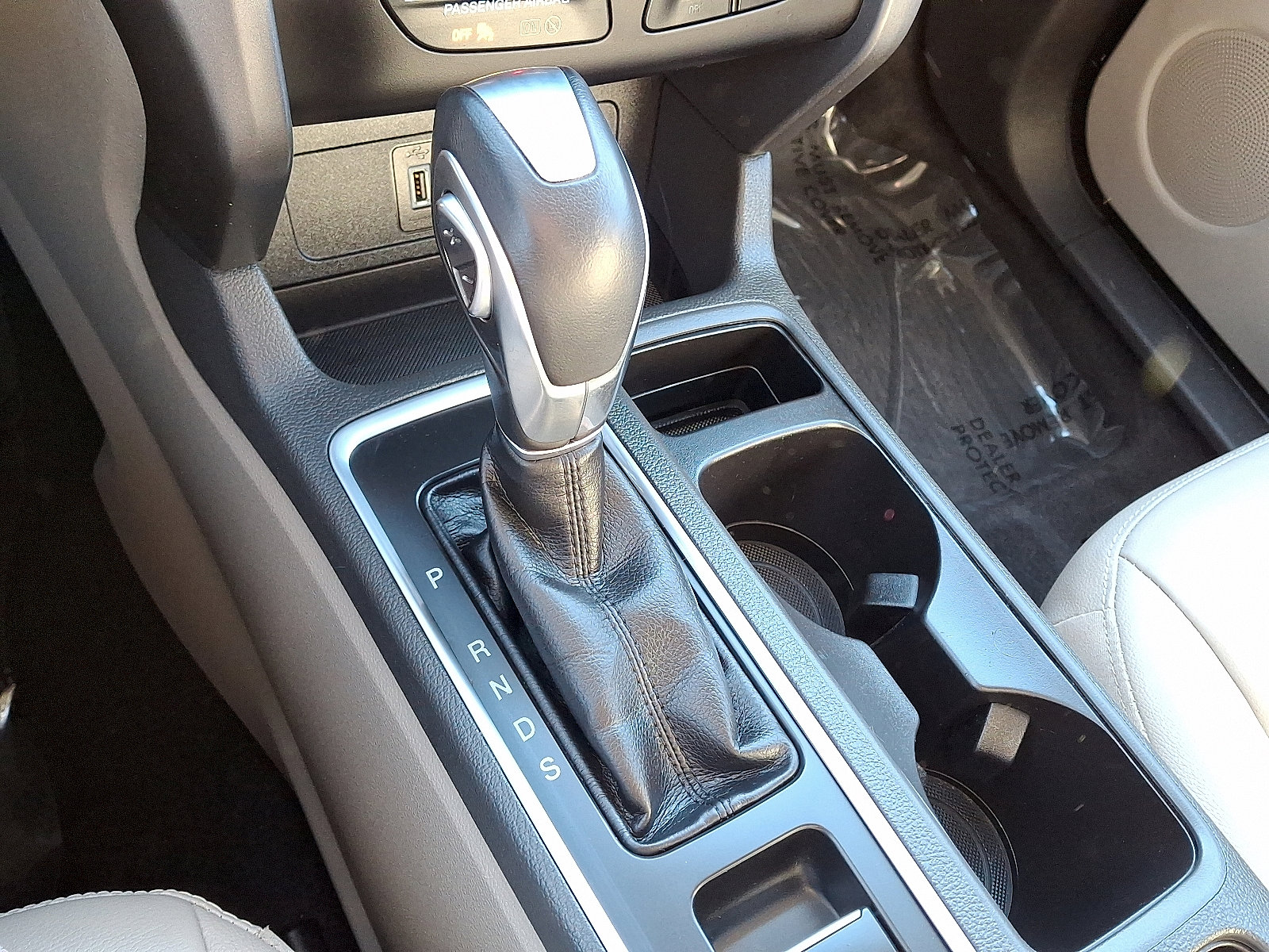 Used 2018 Ford Escape SEL image 17