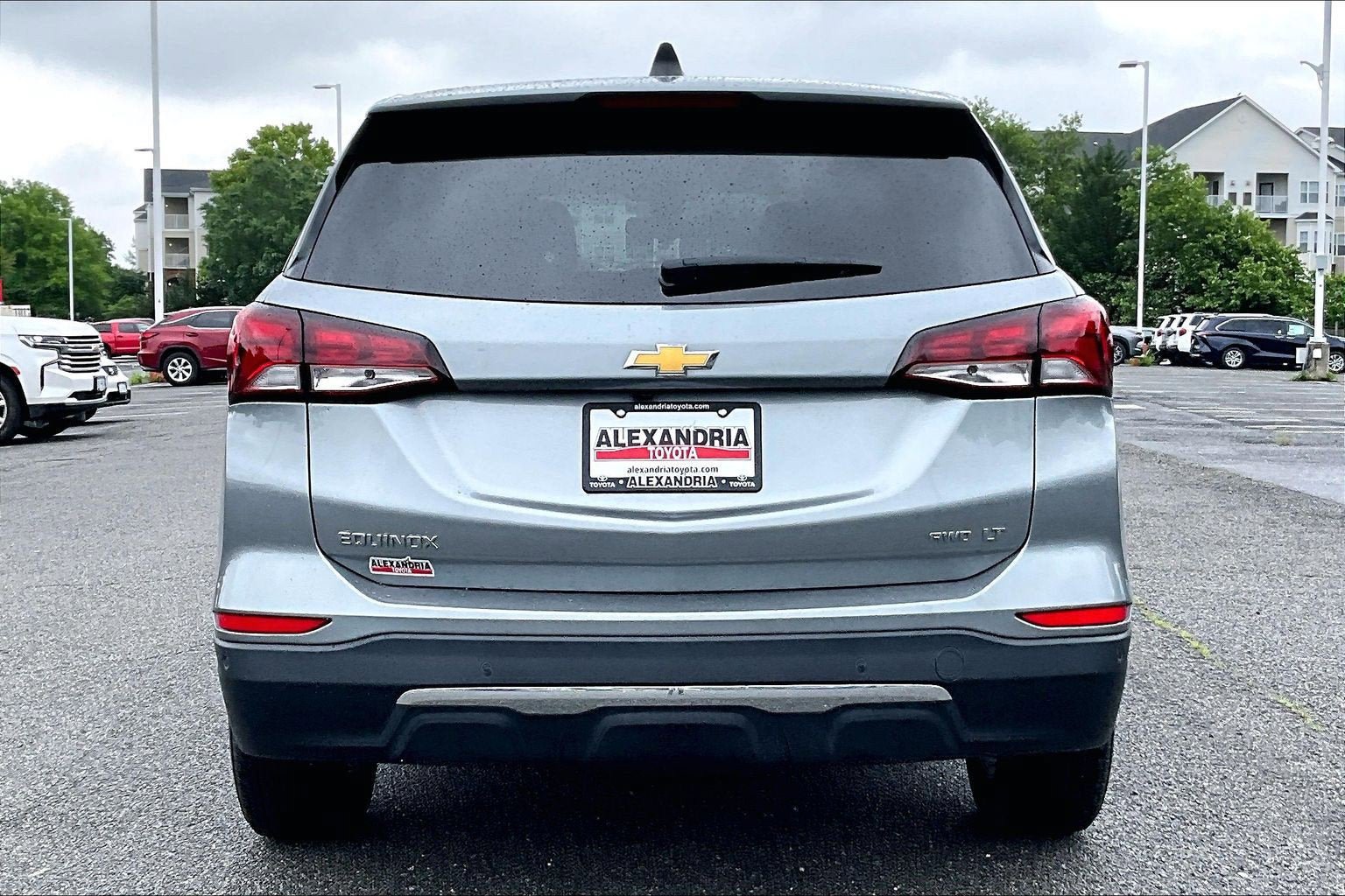 Used 2024 Chevrolet Equinox LT AWD/4WD image 4