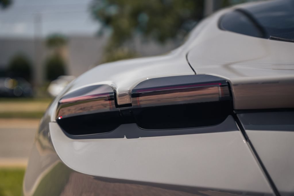 Used 2022 Ferrari Roma RWD image 13