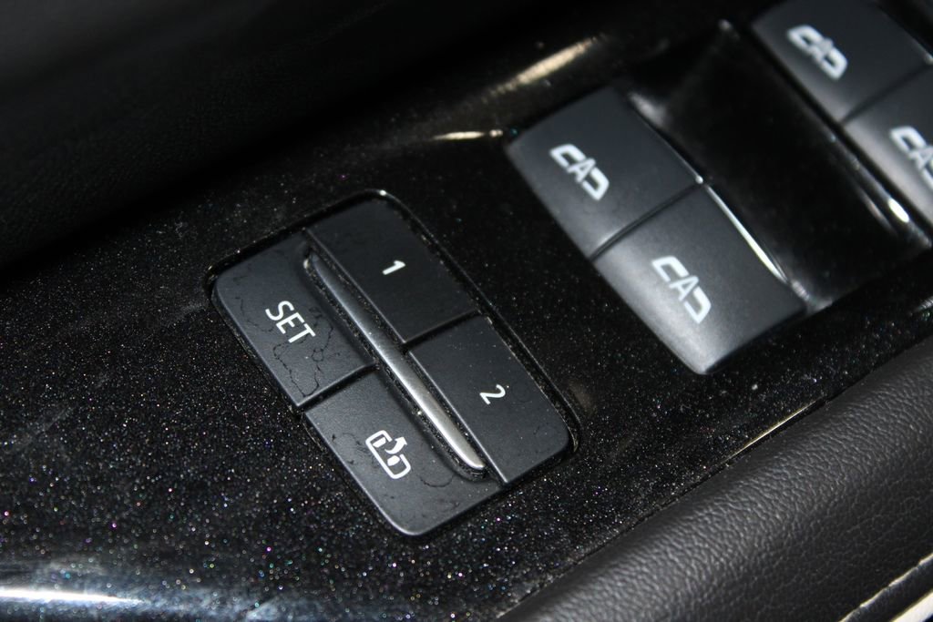 Used 2024 Cadillac Escalade Sport w/ Touring Package AWD/4WD image 31