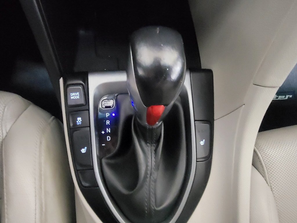 Used 2019 Hyundai Veloster Turbo Ultimate FWD image 16