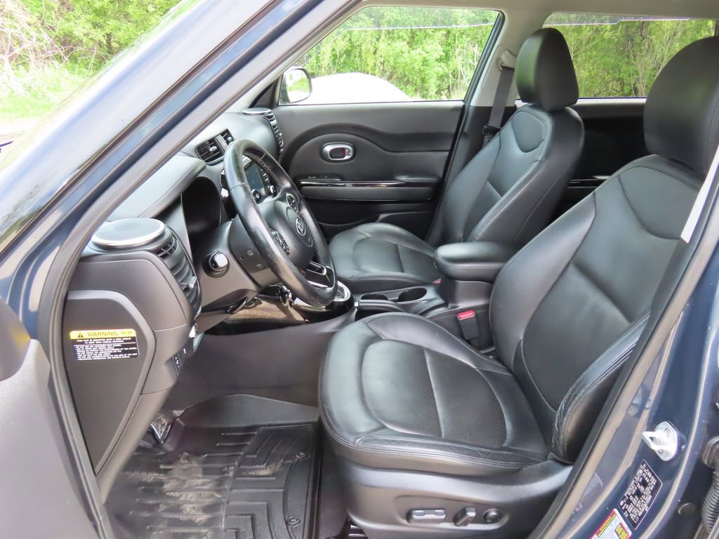 Used 2016 Kia Soul ! w/ Premium Package FWD image 30