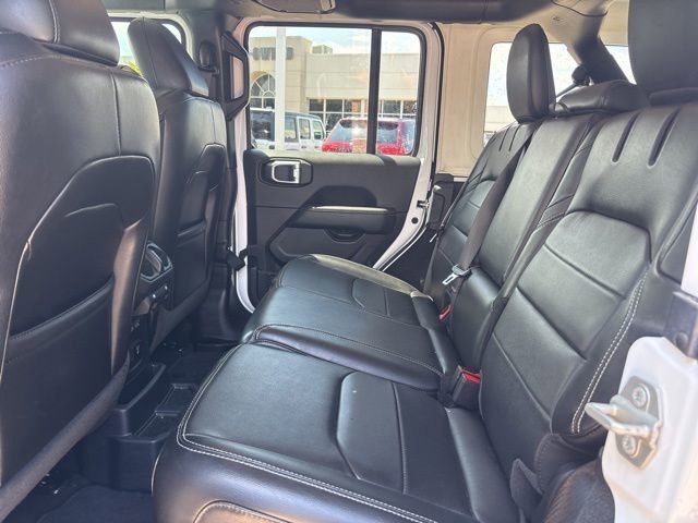 Used 2023 Jeep Wrangler Unlimited Sahara w/ Cold Weather Group AWD/4WD image 12