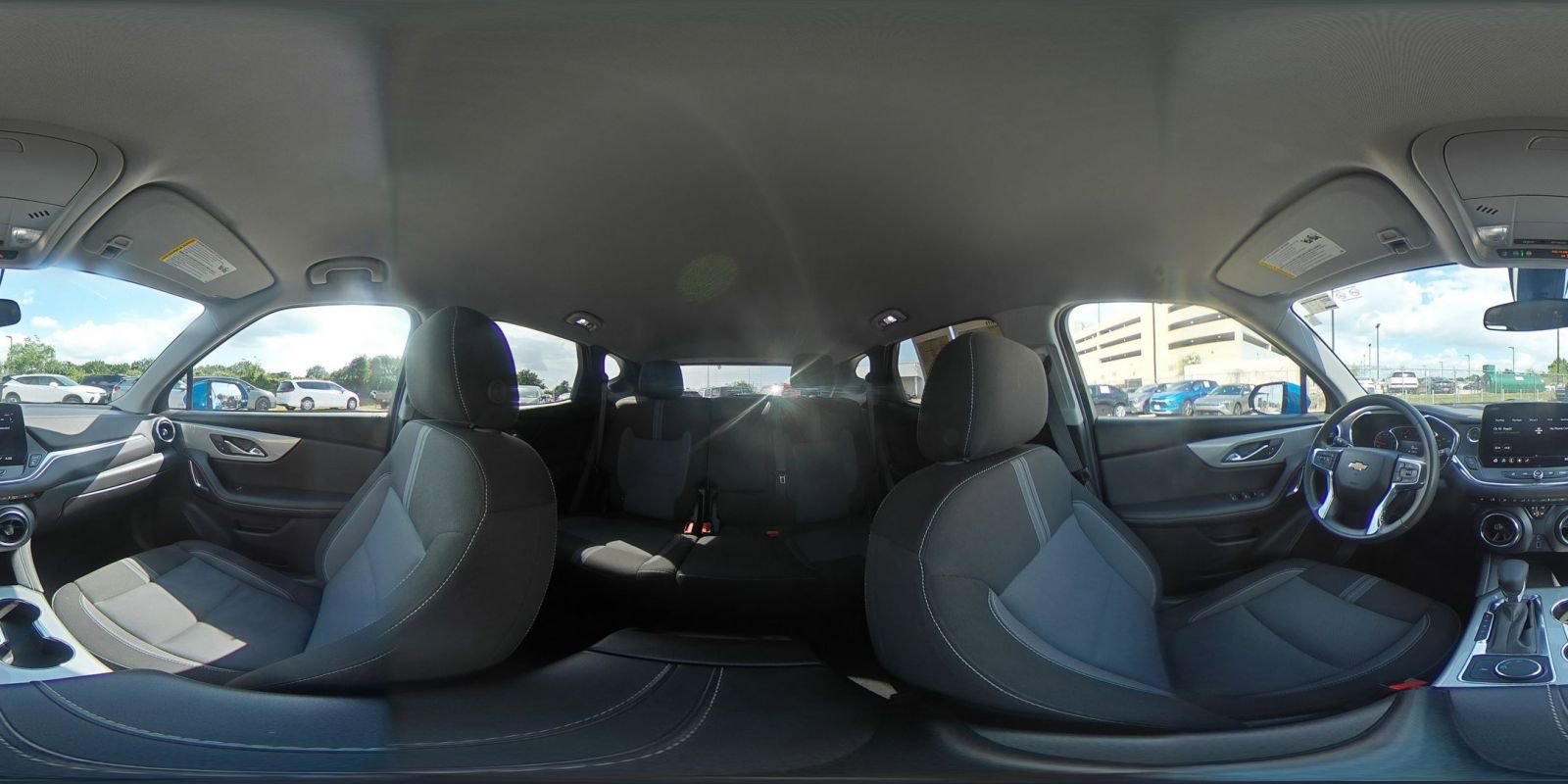 Used 2025 Chevrolet Blazer LT FWD image 43