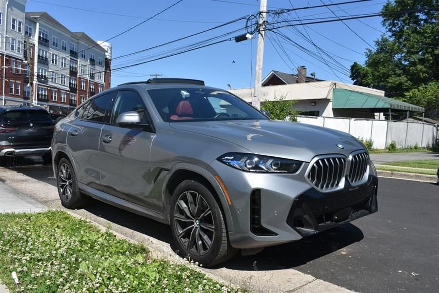 Used 2026 BMW X6 xDrive40i AWD/4WD image 4