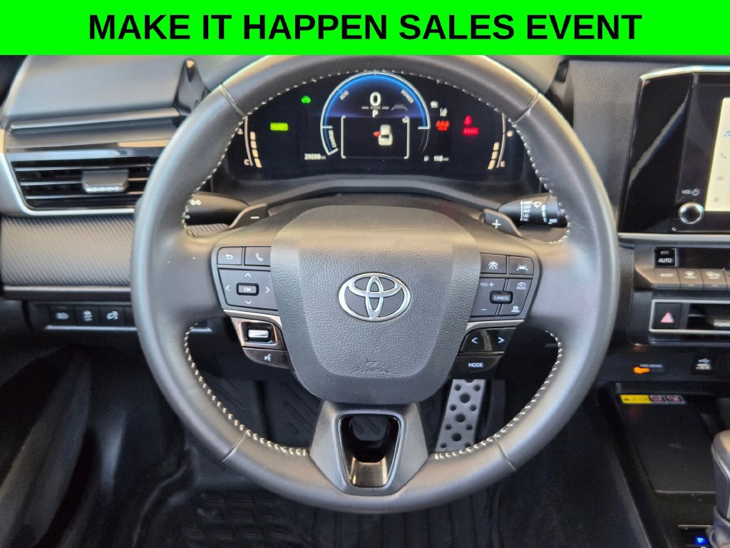 Used 2025 Toyota Camry SE FWD image 20