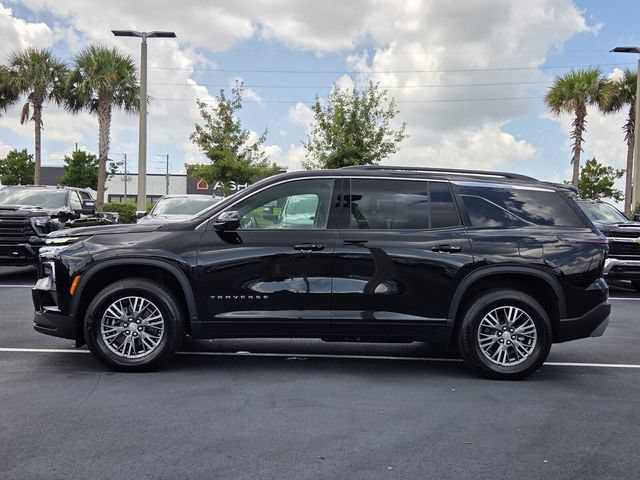 Certified 2026 Chevrolet Traverse LT w/ Driver Confidence Package FWD image 3