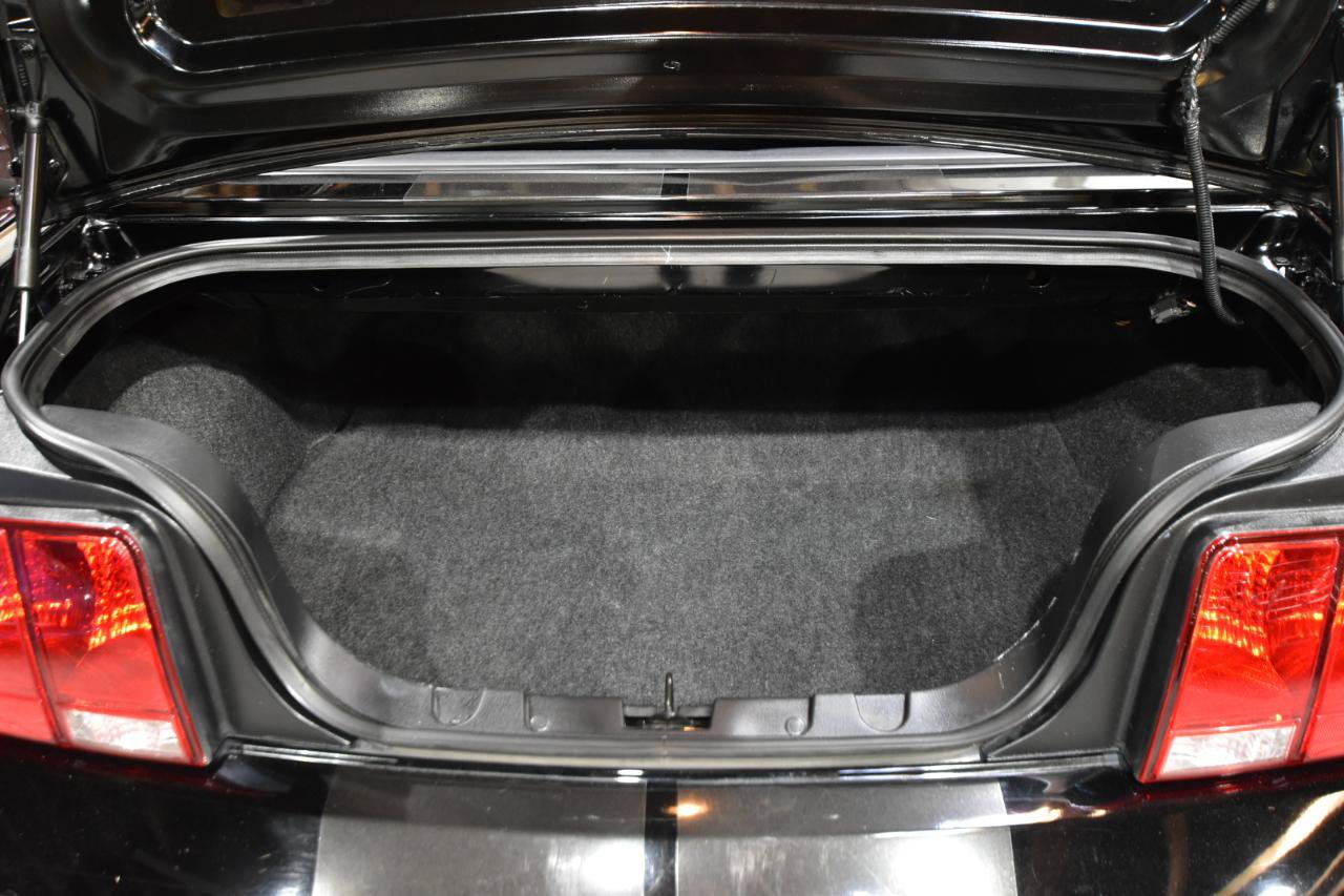 Used 2008 Ford Mustang Shelby GT500 RWD image 46