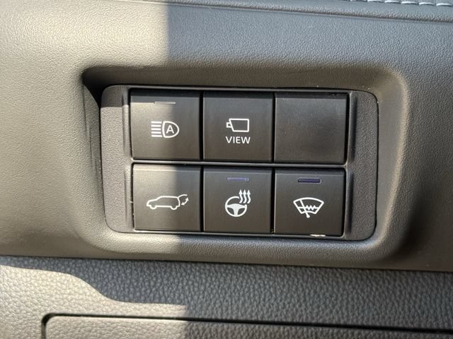 Used 2021 Toyota Highlander Platinum AWD/4WD image 26