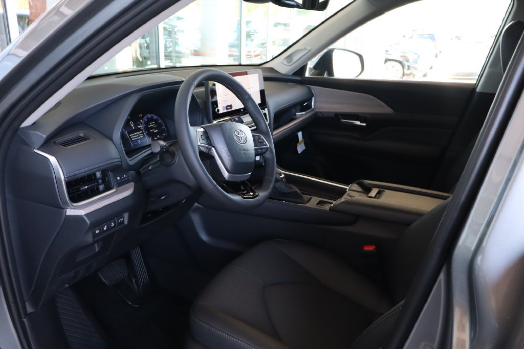 New 2026 Toyota Grand Highlander AWD Hybrid image 18
