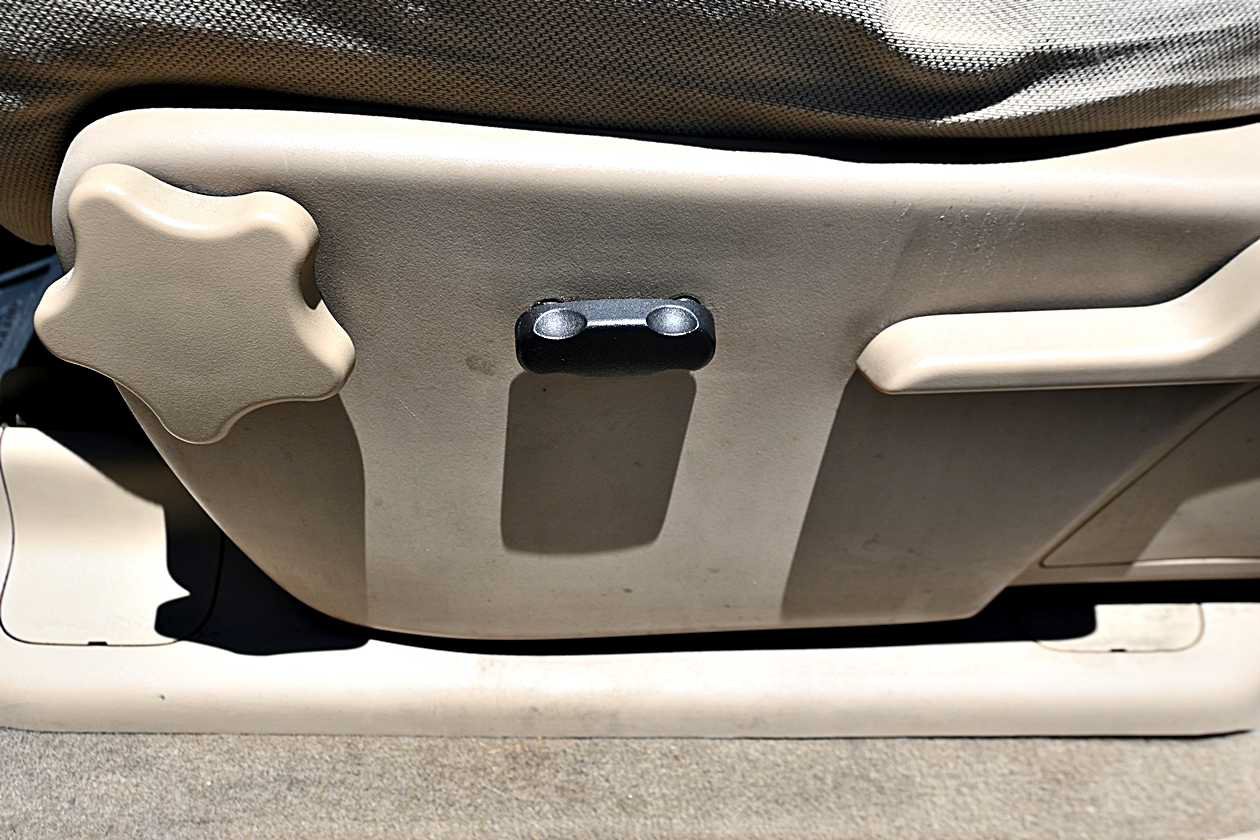 Used 2012 Chevrolet Silverado 1500 LT w/ All-Star Edition RWD image 15