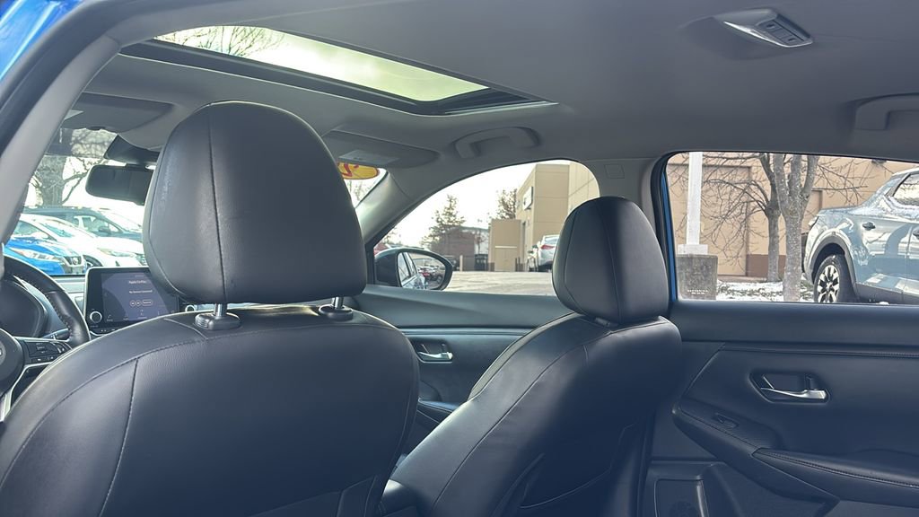 Used 2020 Nissan Sentra SR w/ Premium Package image 32