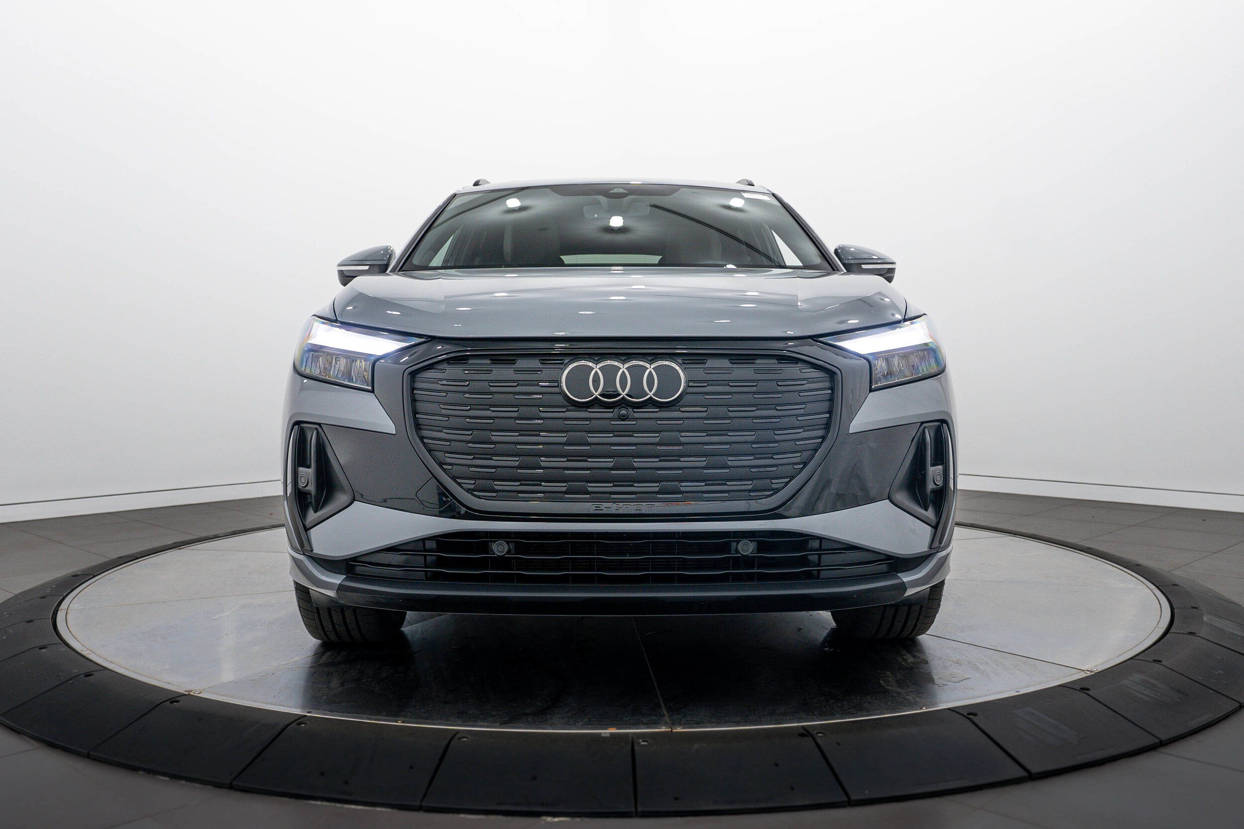 Certified 2023 Audi Q4 e-tron Premium Plus w/ Premium Plus AWD/4WD image 21