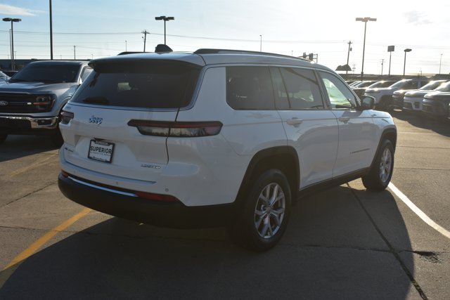 Used 2022 Jeep Grand Cherokee L Limited AWD/4WD image 5