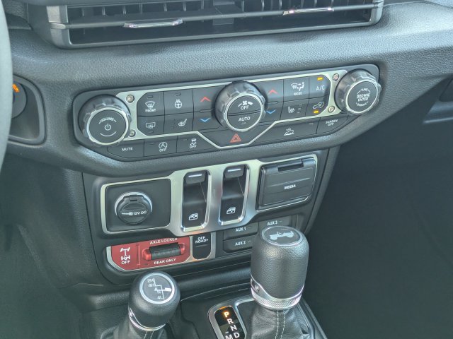 New 2026 Jeep Wrangler Sport AWD/4WD image 19