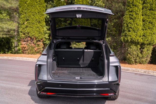 Used 2024 Cadillac Lyriq Tech RWD image 19