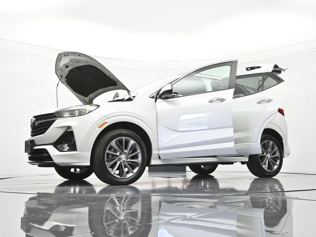 Used 2023 Buick Encore GX Select w/ Sport Touring Package AWD/4WD image 29