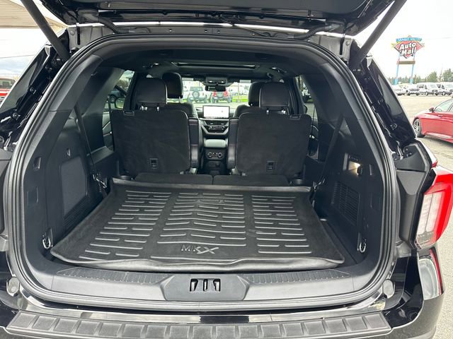 Used 2025 Ford Explorer ST image 25