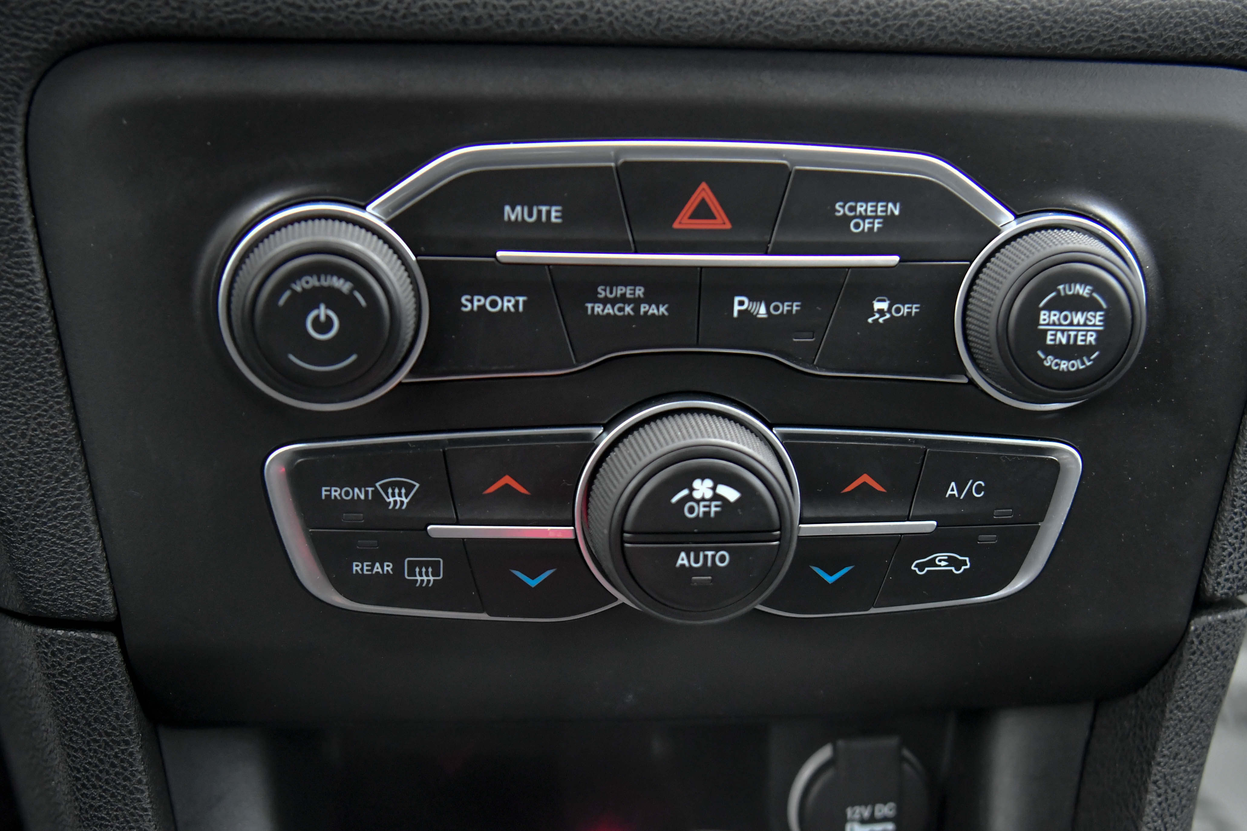 Used 2022 Dodge Charger GT image 21